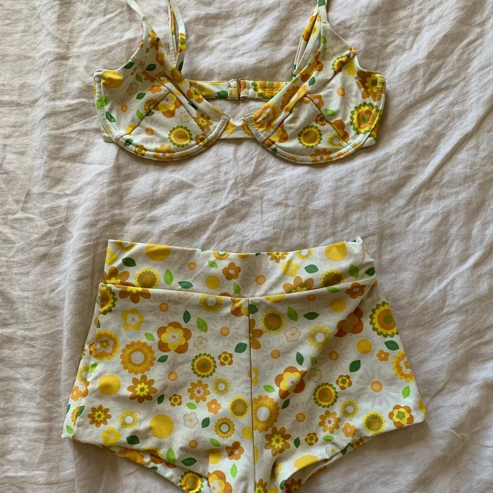 🌼Retro print Swim Suit Inner Relm S/XS🌼 - Picture 5 of 10